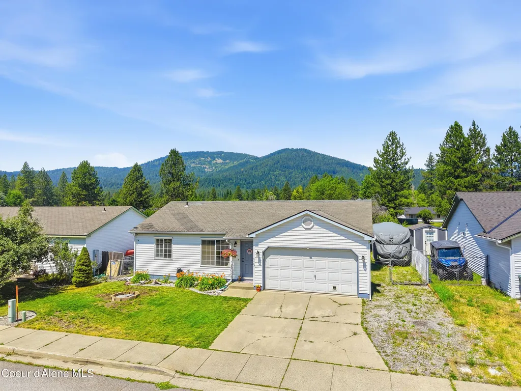 6687 W Kamloops Drive Rathdrum ID 83858