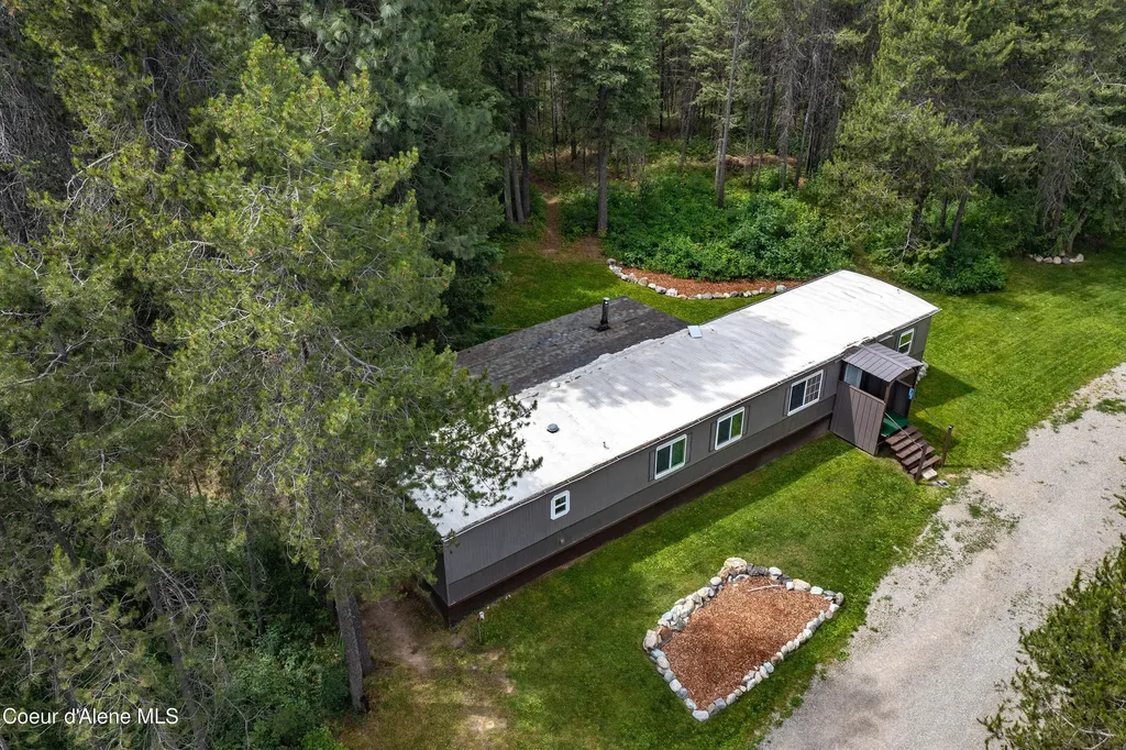 552 Outback Loop Spirit Lake ID 83869