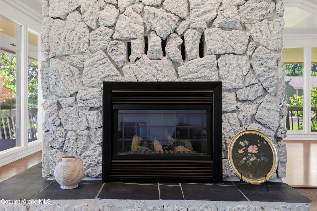 1189 N Glasgow Drive Post Falls ID 83854