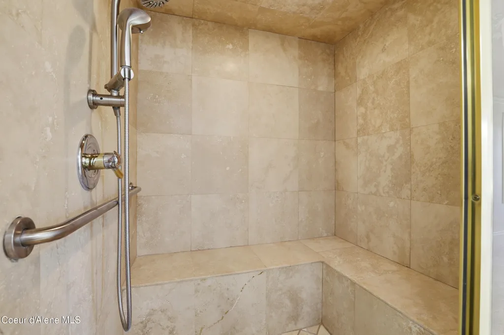 1189 N Glasgow Drive Post Falls ID 83854