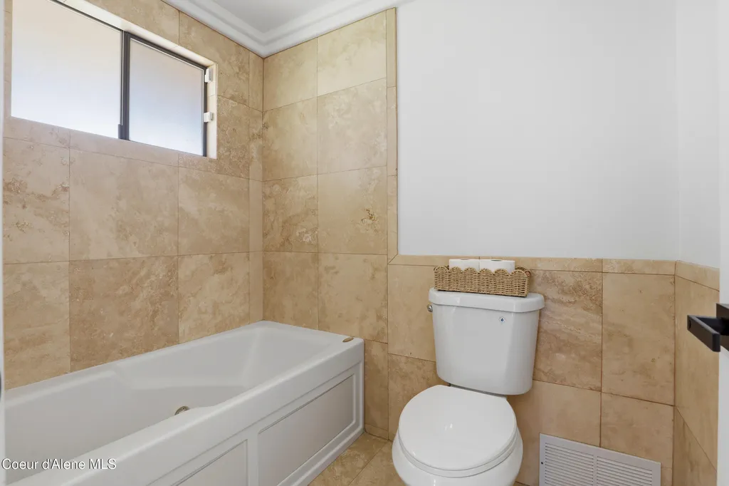 1189 N Glasgow Drive Post Falls ID 83854