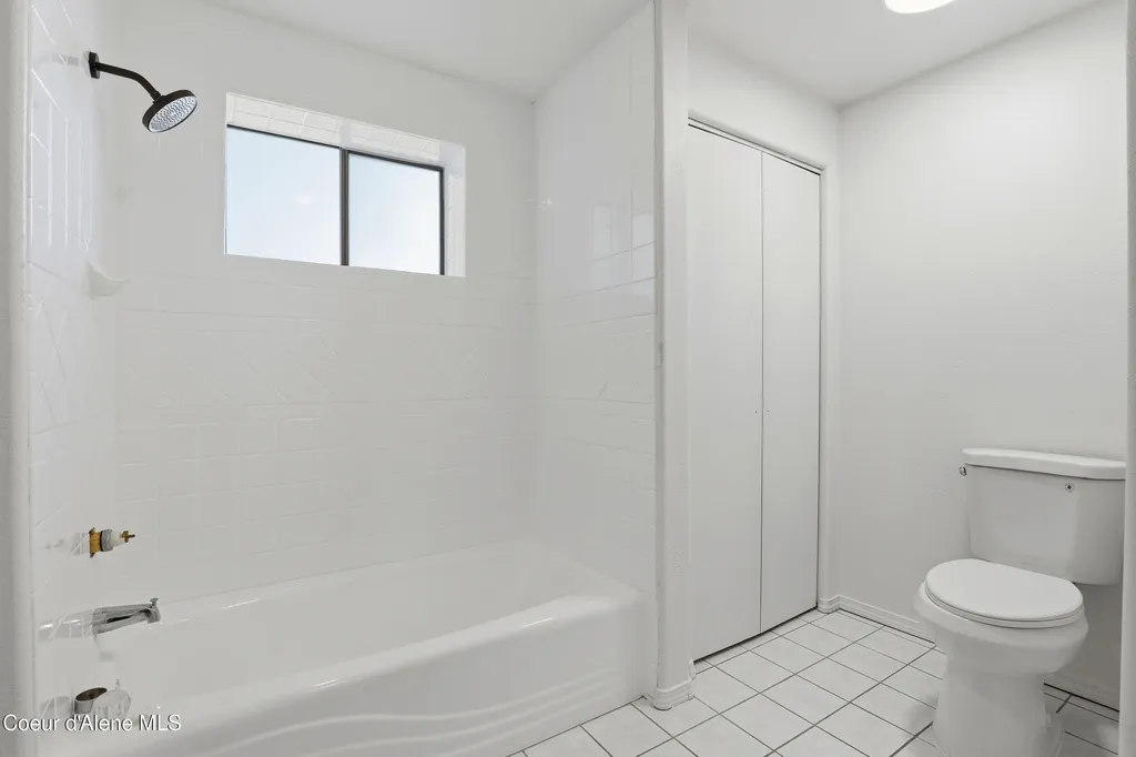 1189 N Glasgow Drive Post Falls ID 83854