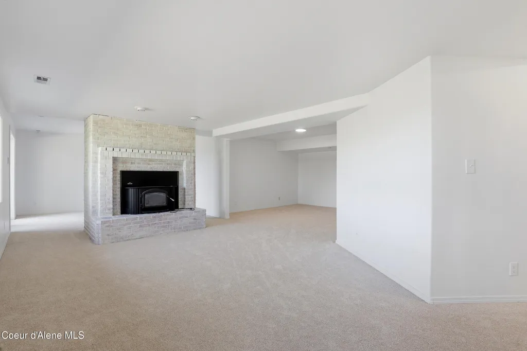 1189 N Glasgow Drive Post Falls ID 83854