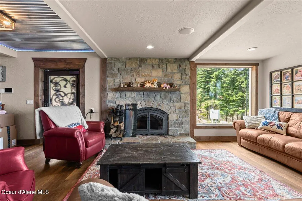 1811 S Veterans Drive Post Falls ID 83854