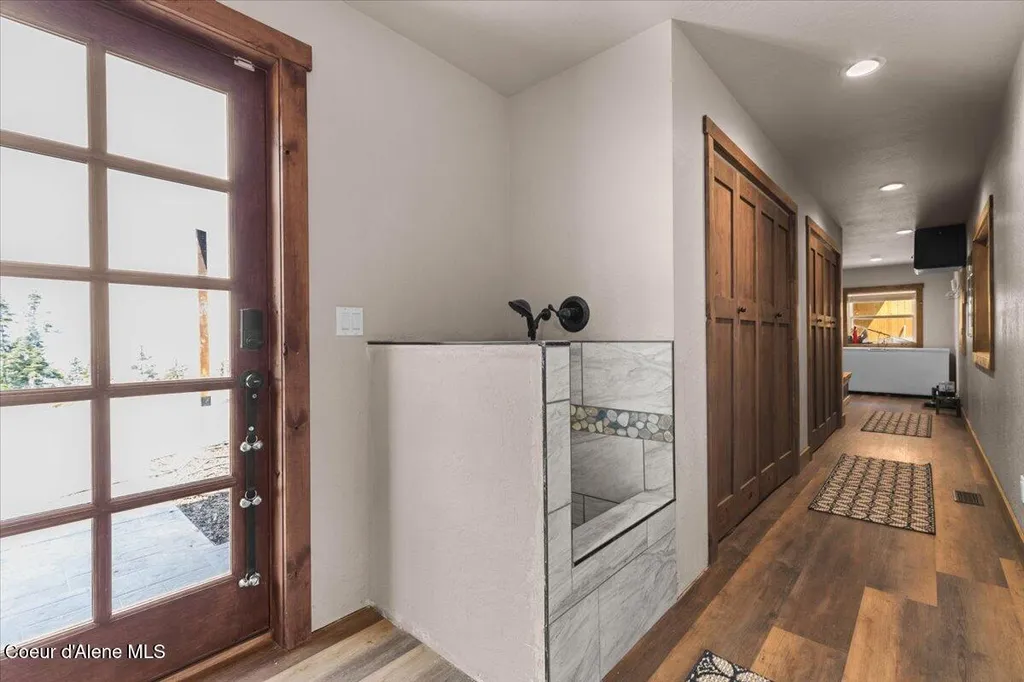 1811 S Veterans Drive Post Falls ID 83854