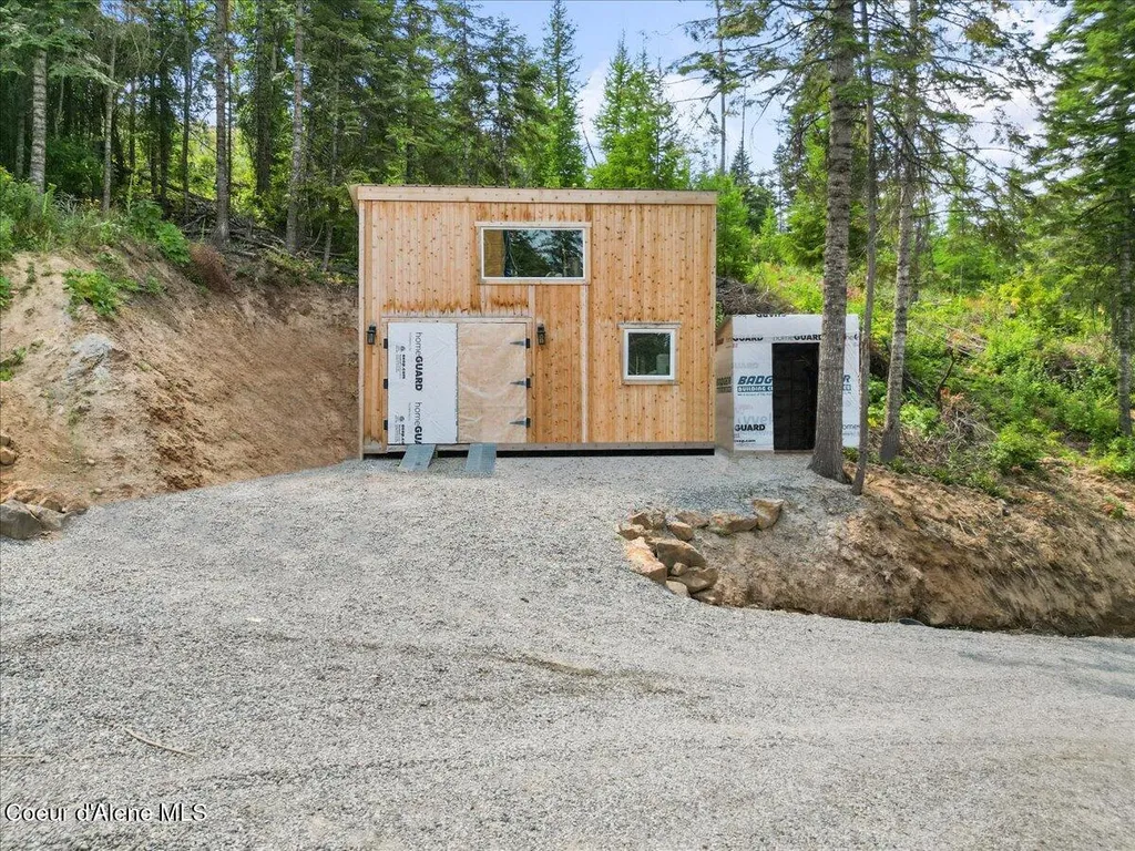 1811 S Veterans Drive Post Falls ID 83854