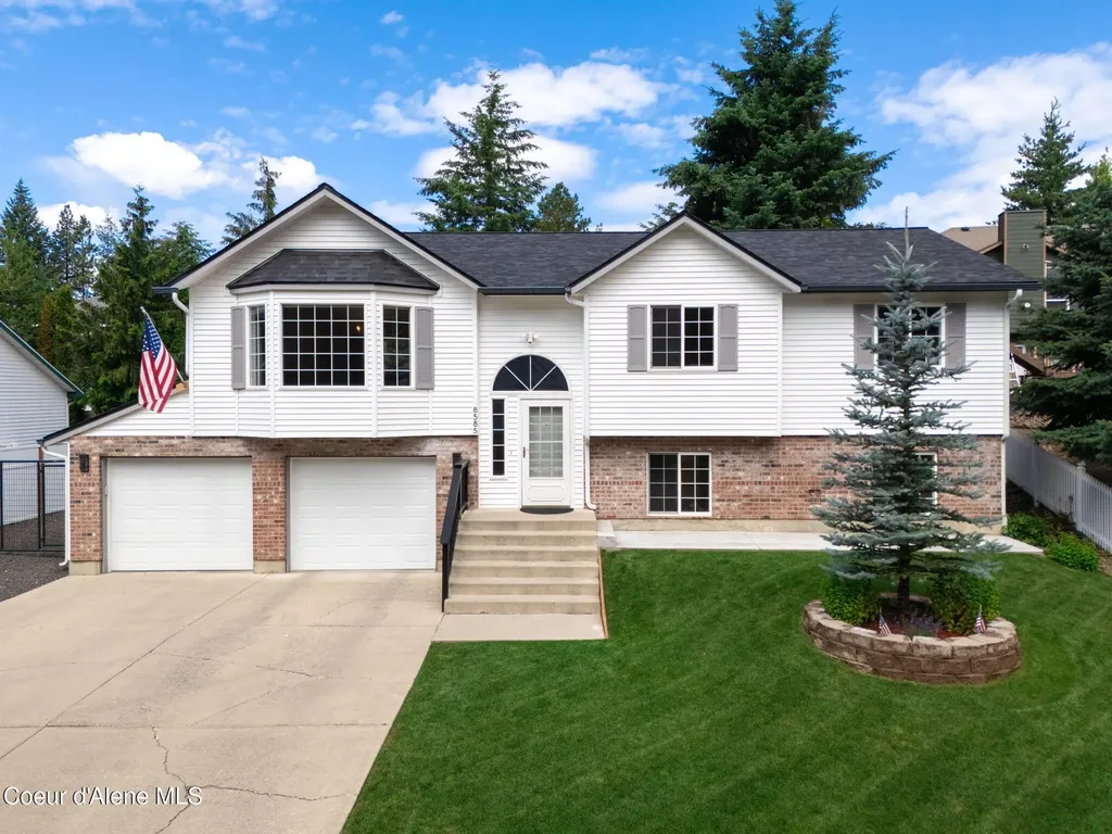 8585 N Audubon Drive Hayden ID 83835