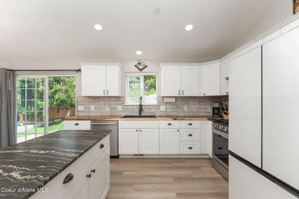 8585 N Audubon Drive Hayden ID 83835