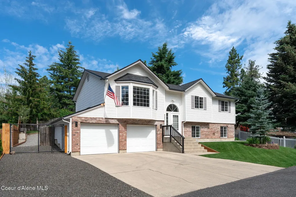 8585 N Audubon Drive Hayden ID 83835