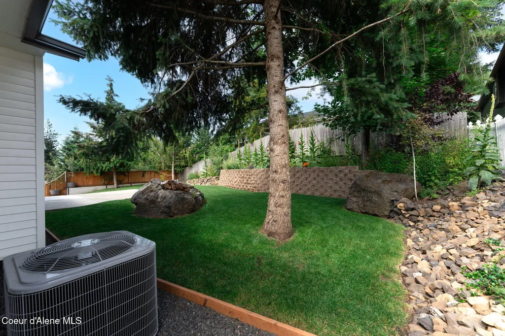 8585 N Audubon Drive Hayden ID 83835