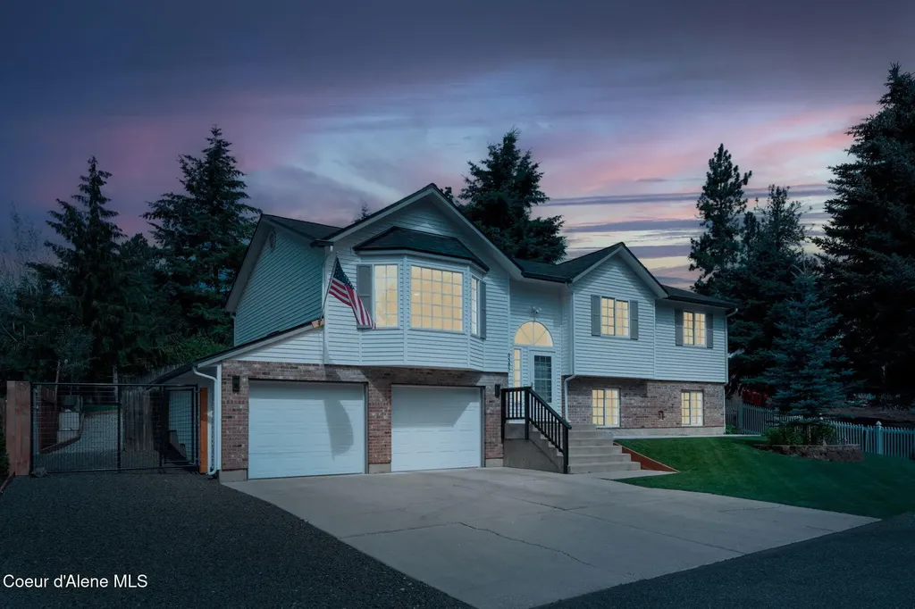 8585 N Audubon Drive Hayden ID 83835