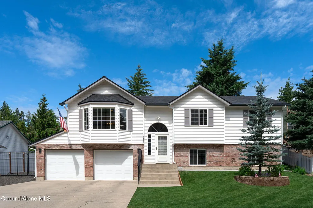 8585 N Audubon Drive Hayden ID 83835