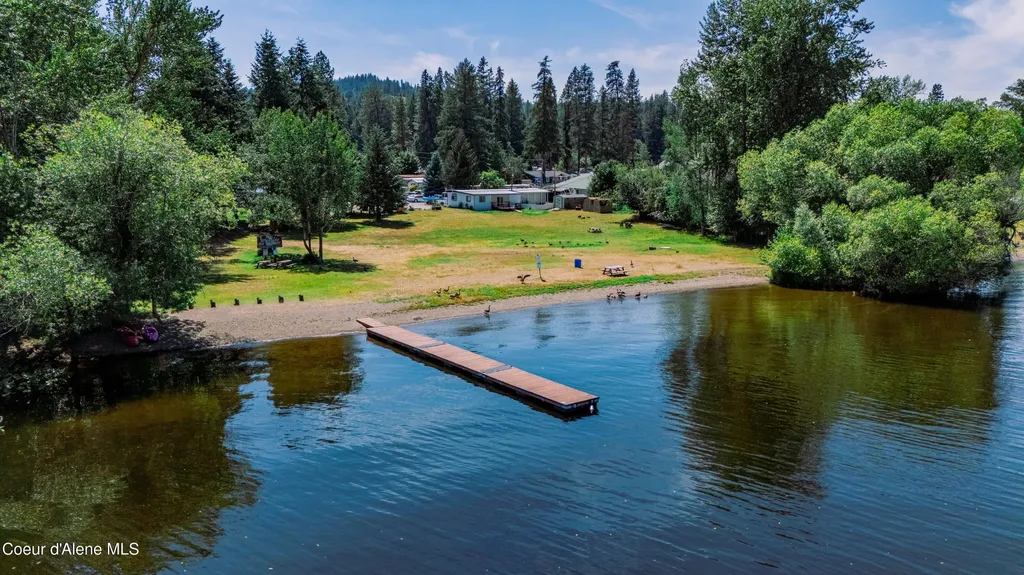 11776 N Hauser Lake Road Hauser ID 83854
