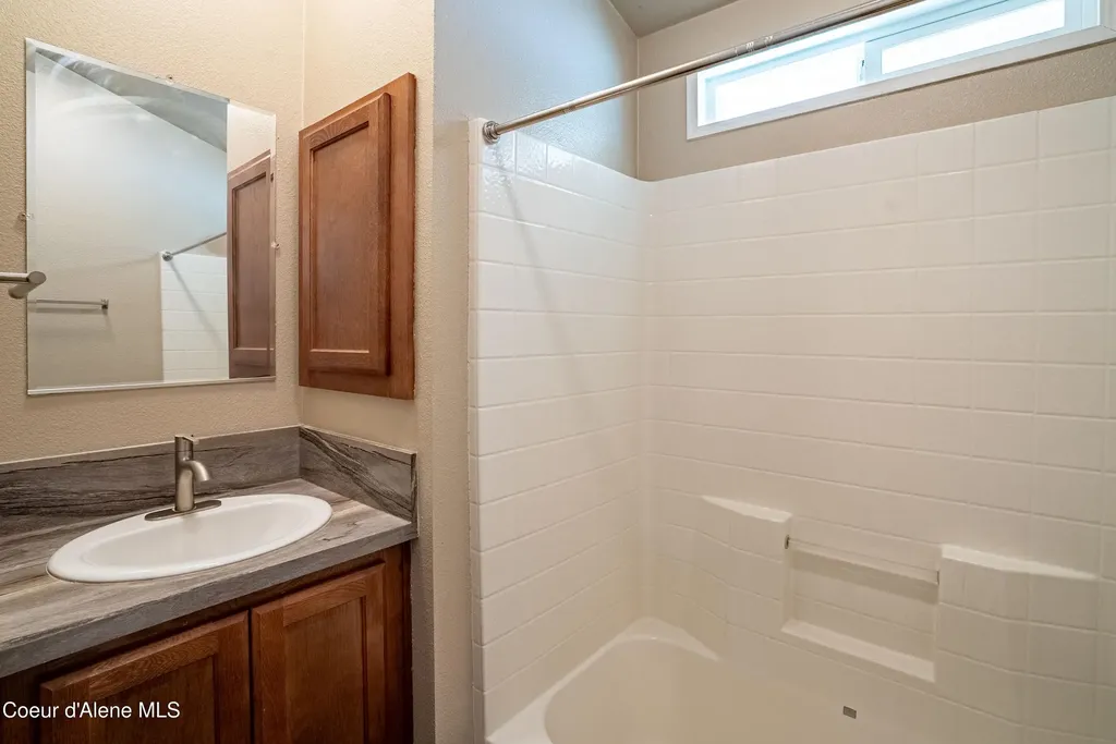 11776 N Hauser Lake Road Hauser ID 83854
