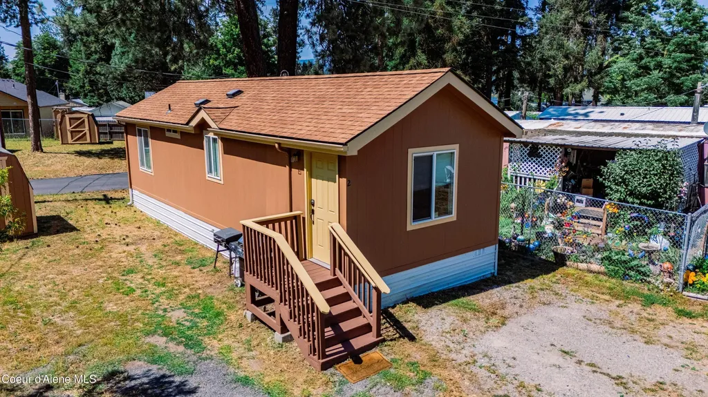 11776 N Hauser Lake Road Hauser ID 83854