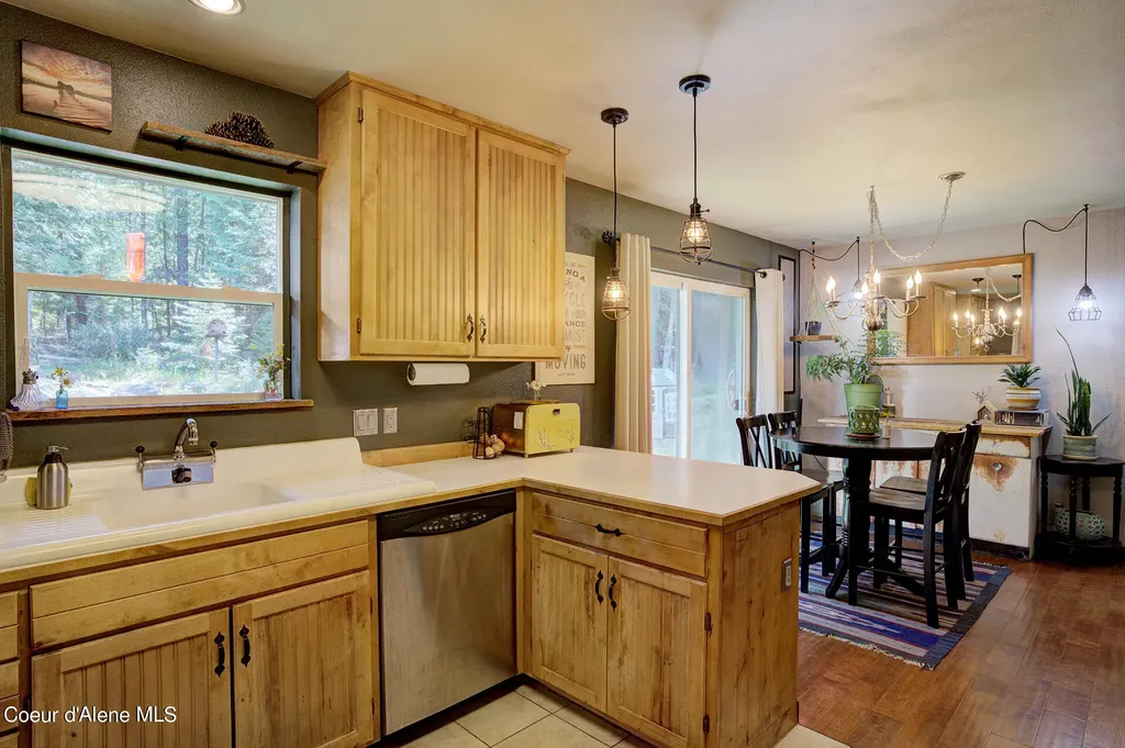 106 Hidden Forest Way Sandpoint ID 83864