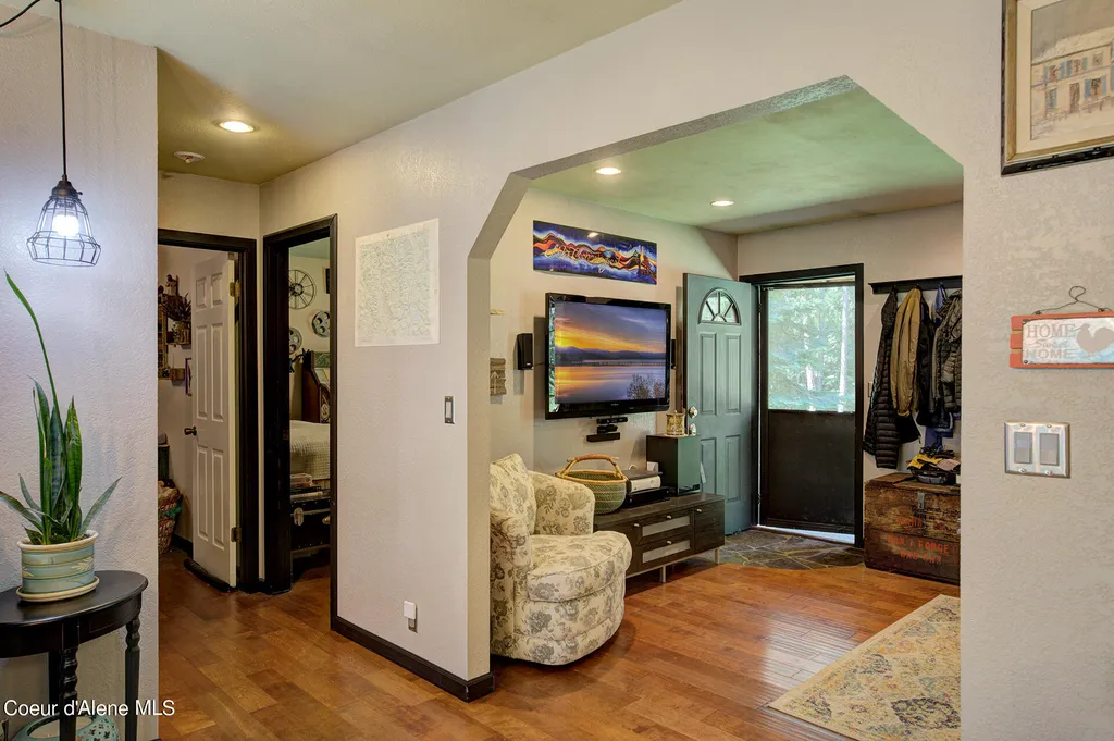 106 Hidden Forest Way Sandpoint ID 83864