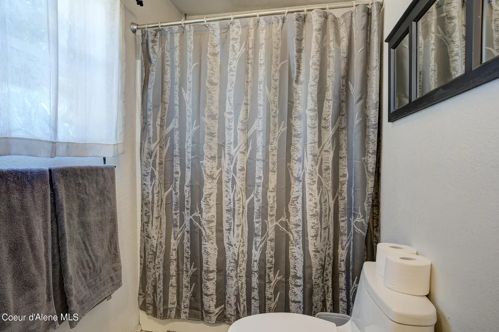 106 Hidden Forest Way Sandpoint ID 83864