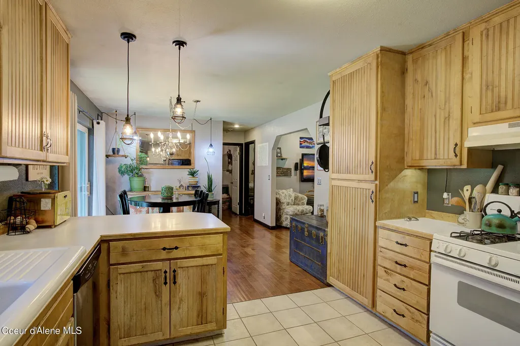 106 Hidden Forest Way Sandpoint ID 83864
