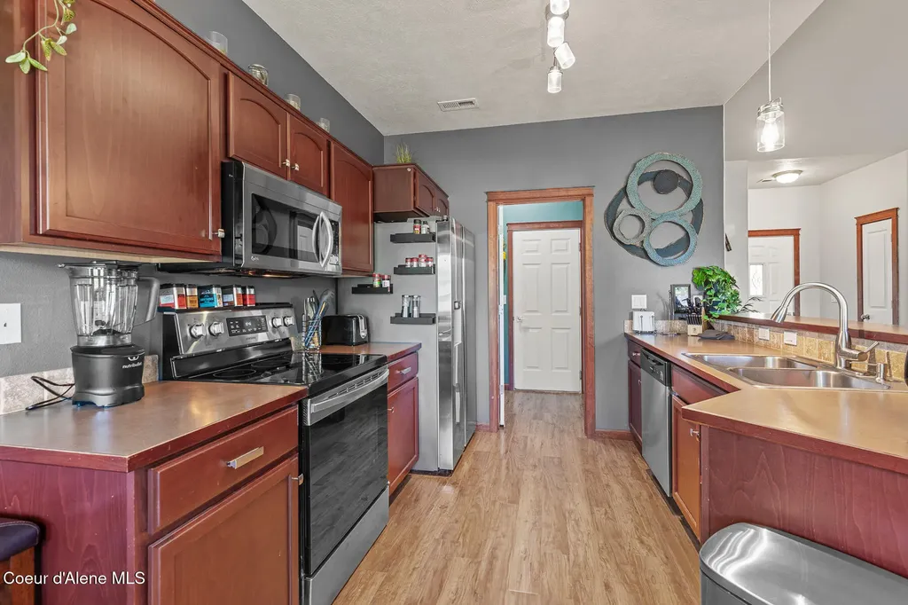 6155 W Majestic Avenue Rathdrum ID 83858