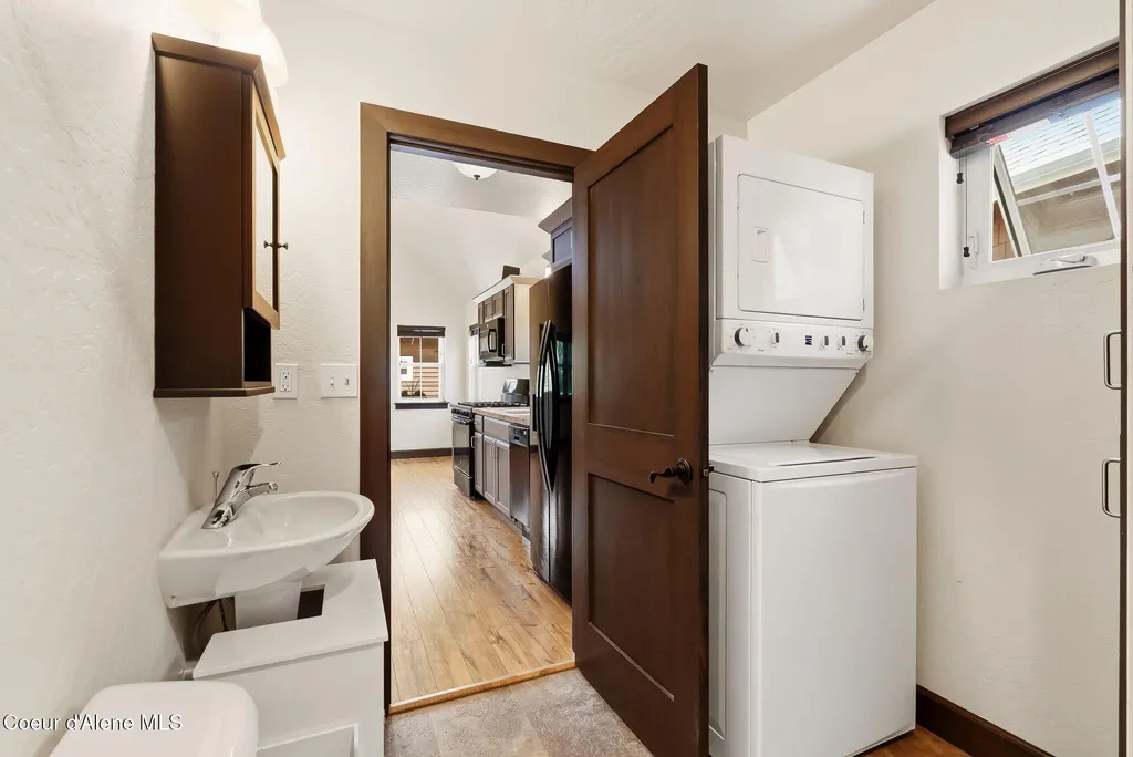 242 Pomrankey Loop Dover ID 83825