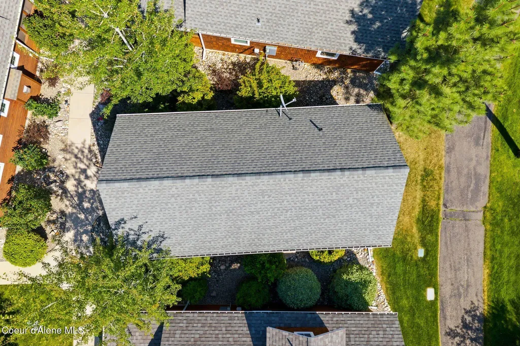 242 Pomrankey Loop Dover ID 83825