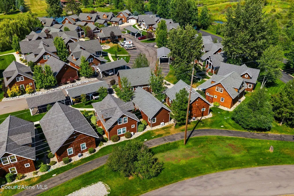 242 Pomrankey Loop Dover ID 83825