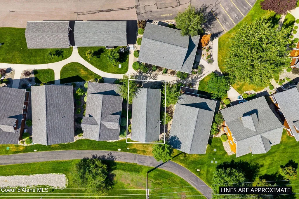 242 Pomrankey Loop Dover ID 83825