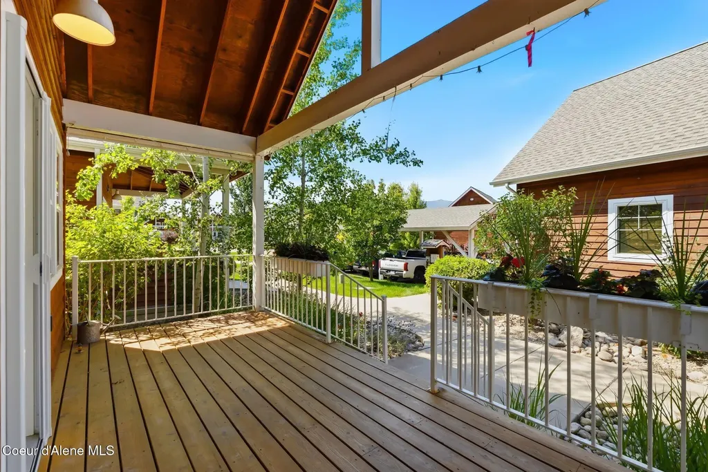 242 Pomrankey Loop Dover ID 83825