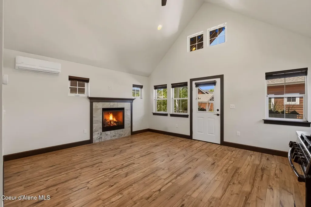 242 Pomrankey Loop Dover ID 83825