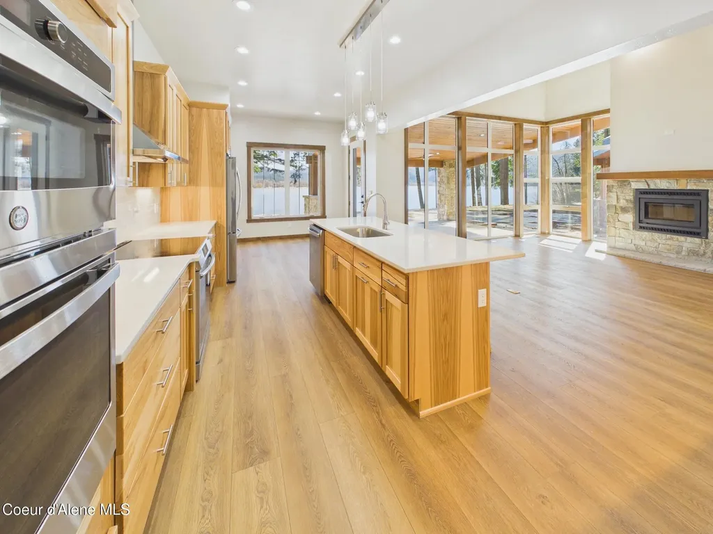 1413 E Round Lake Road St. Maries ID 83861