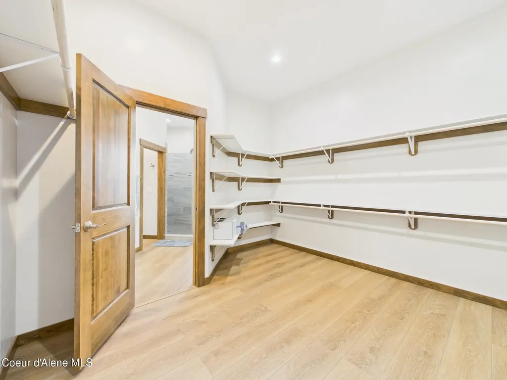 1413 E Round Lake Road St. Maries ID 83861