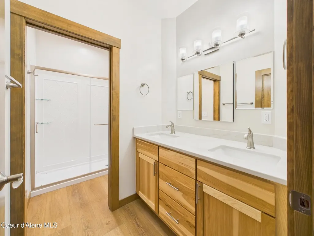 1413 E Round Lake Road St. Maries ID 83861