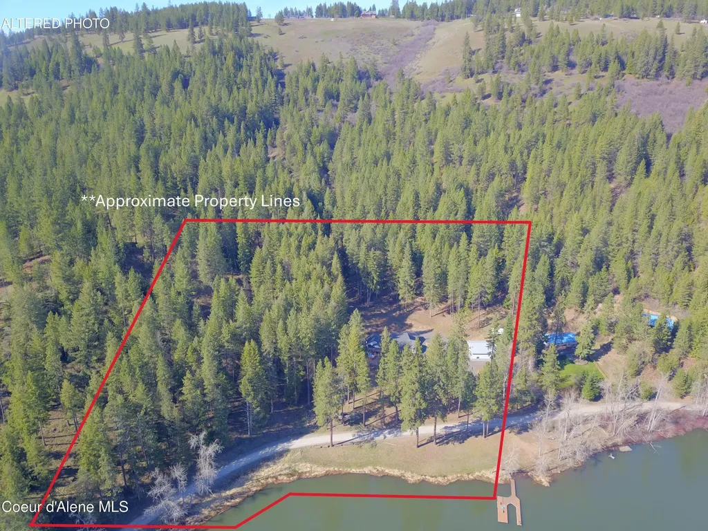 1413 E Round Lake Road St. Maries ID 83861