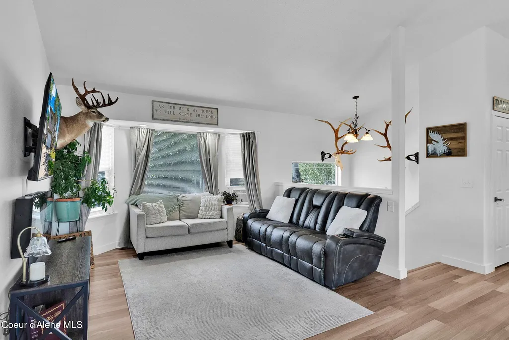 1150 N Townsend Loop Post Falls ID 83854
