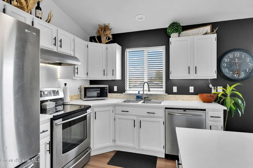 1150 N Townsend Loop Post Falls ID 83854