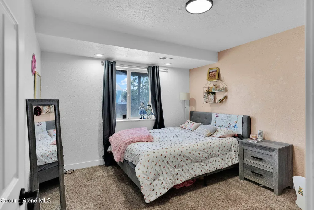1150 N Townsend Loop Post Falls ID 83854