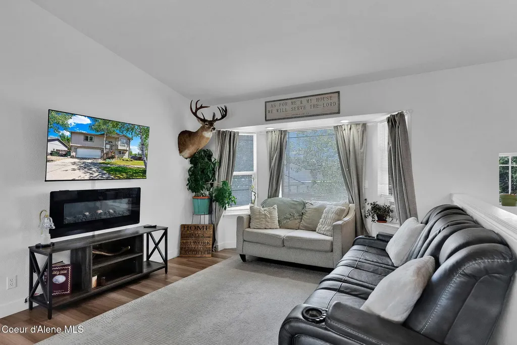 1150 N Townsend Loop Post Falls ID 83854