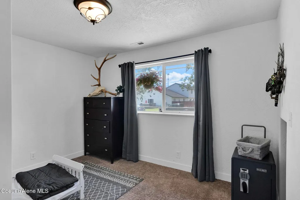 1150 N Townsend Loop Post Falls ID 83854