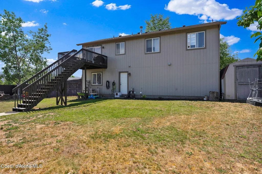 1150 N Townsend Loop Post Falls ID 83854