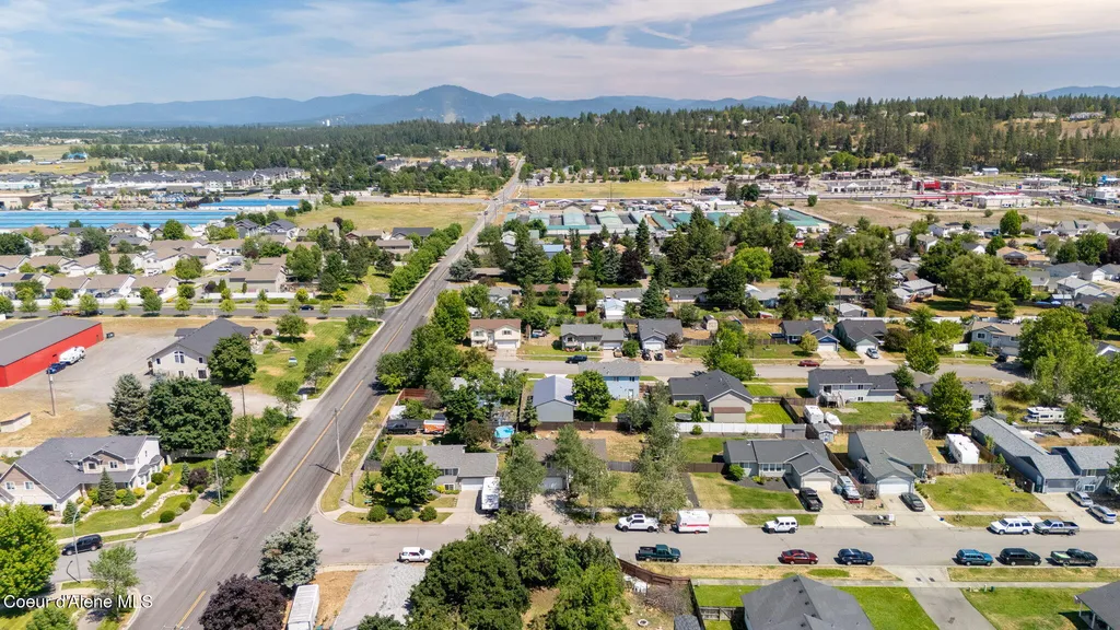 1150 N Townsend Loop Post Falls ID 83854