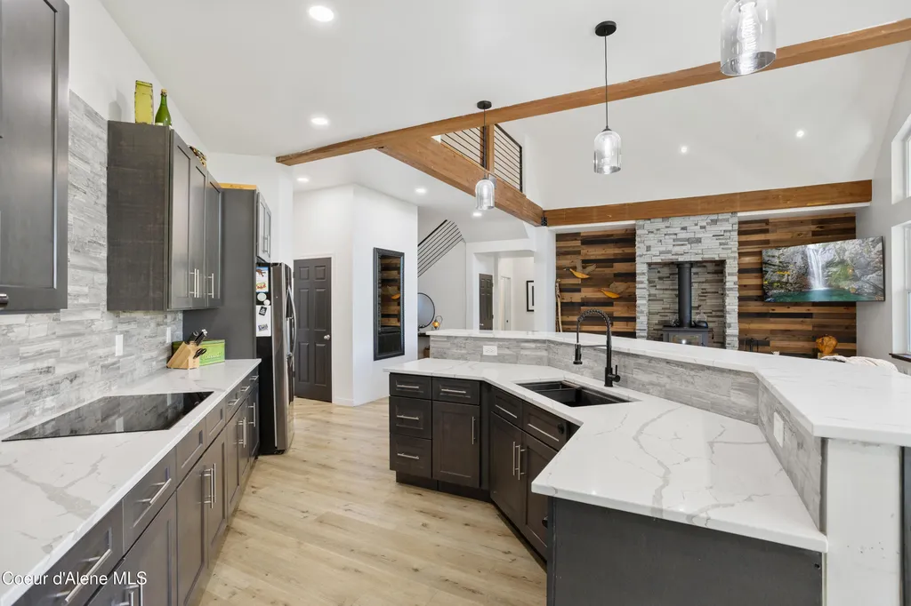 597 Kula Drive Sagle ID 83860