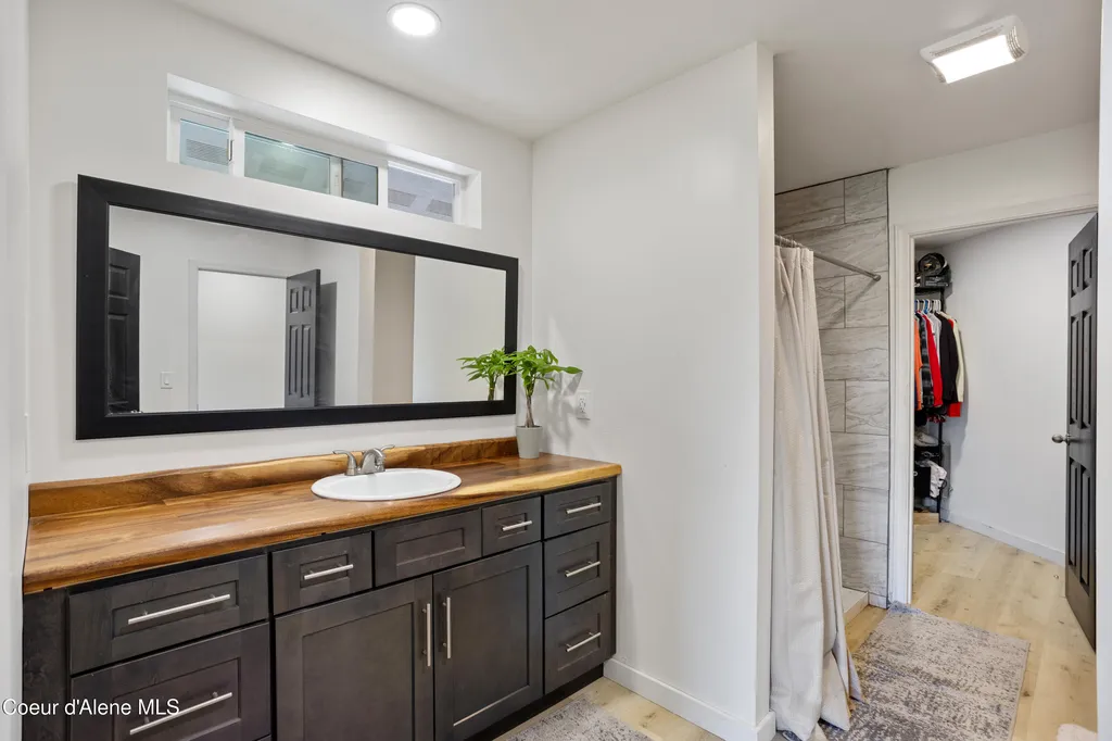 597 Kula Drive Sagle ID 83860