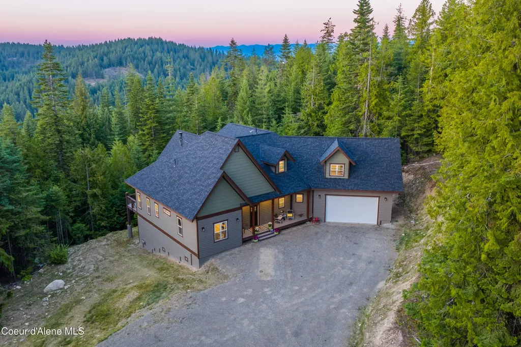 597 Kula Drive Sagle ID 83860