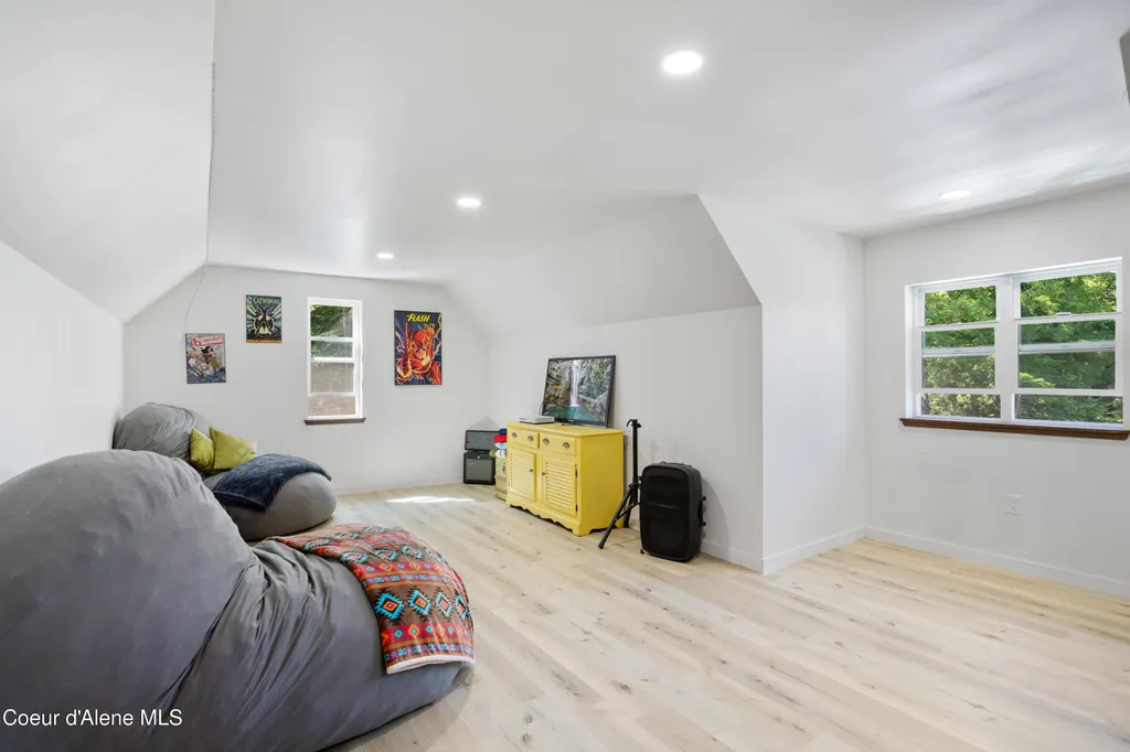 597 Kula Drive Sagle ID 83860