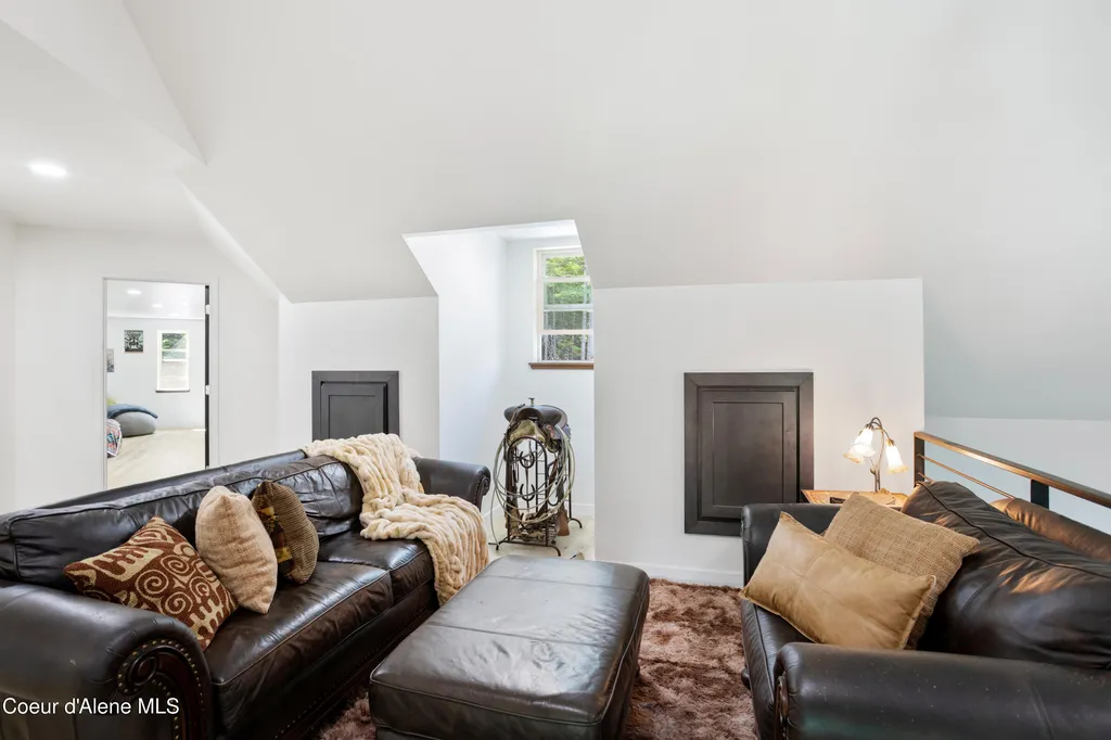 597 Kula Drive Sagle ID 83860