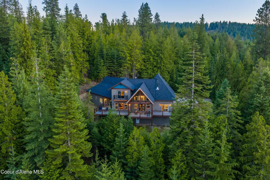 597 Kula Drive Sagle ID 83860