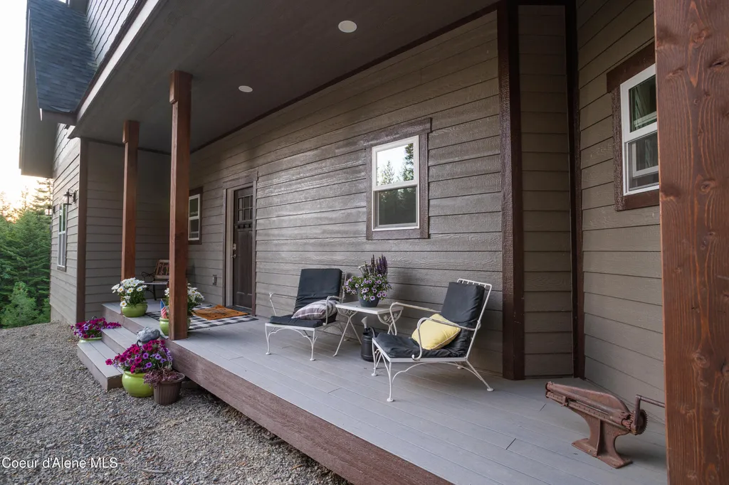 597 Kula Drive Sagle ID 83860