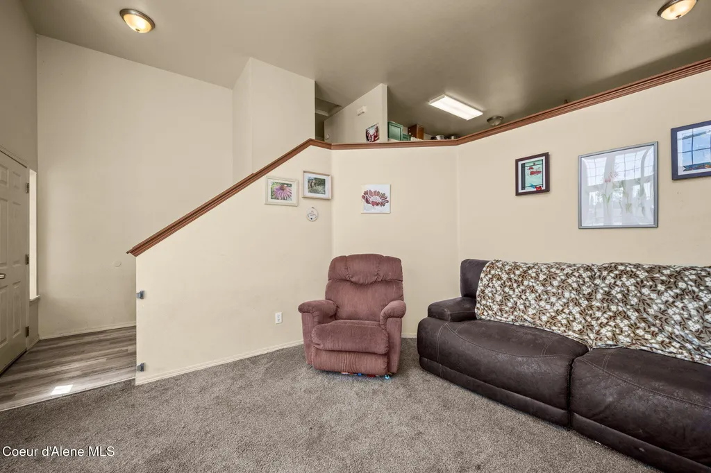 3293 N 10th Place Coeur D'alene ID 83815