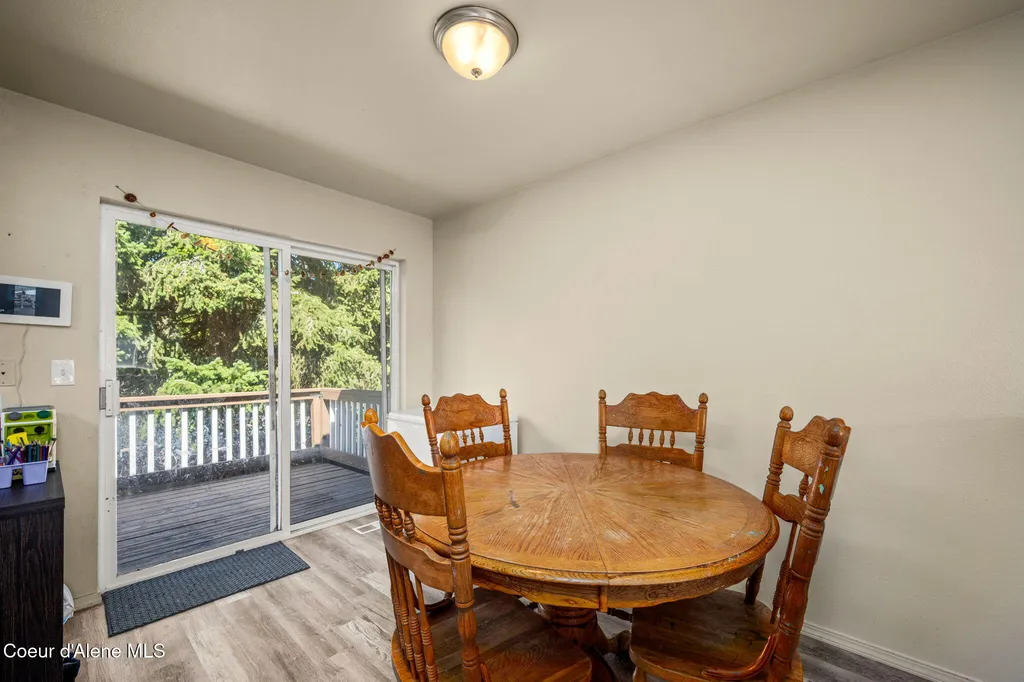 3293 N 10th Place Coeur D'alene ID 83815